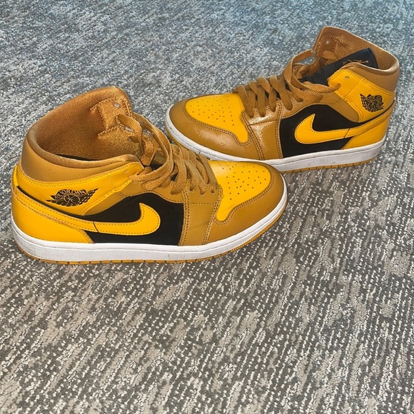 🔥HostPick🔥Air Jordan 🔥🔥 - Picture 2 of 5